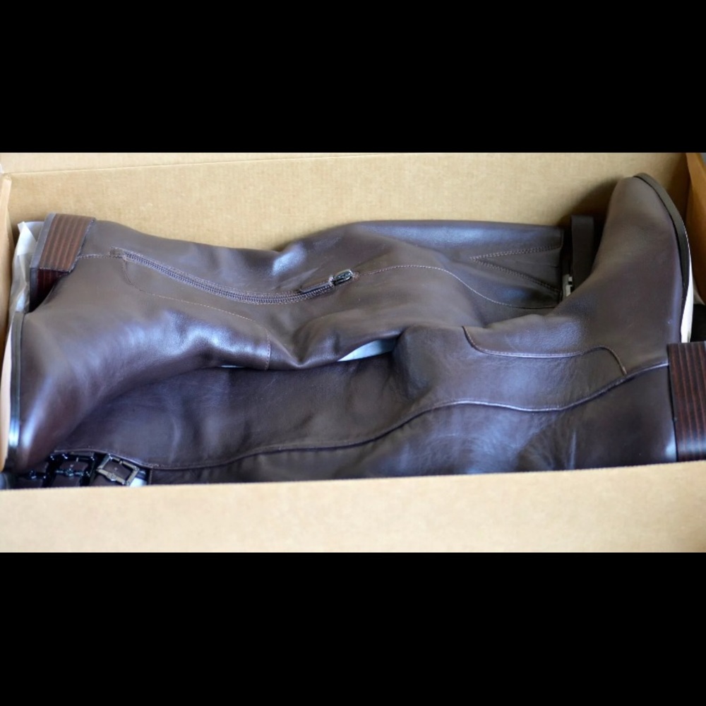 NIB BCBG Croc-Riding Brown Boots 9.5 Origin $450. - Picture 6 of 13